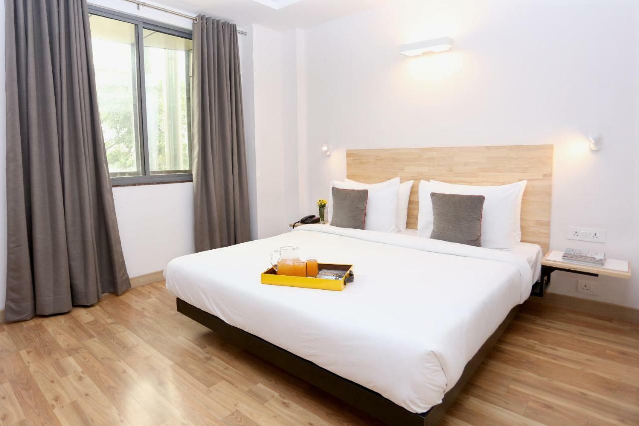 Oyo Townhouse 012 Kaushambi Metro Ghaziabad Hotell Exteriör bild